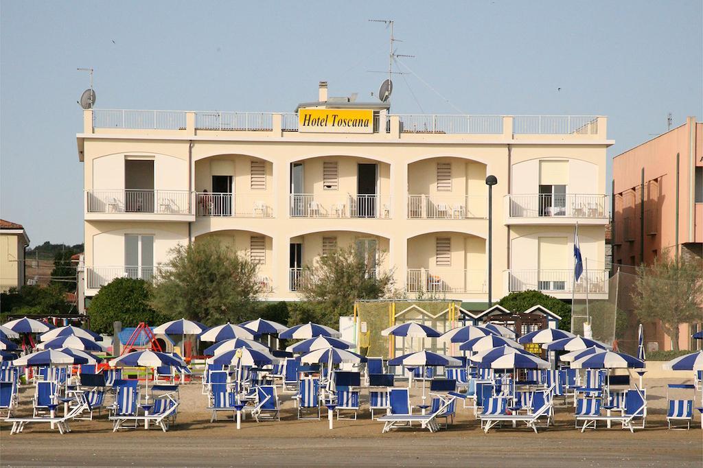Hotel Toscana Маротта Экстерьер фото