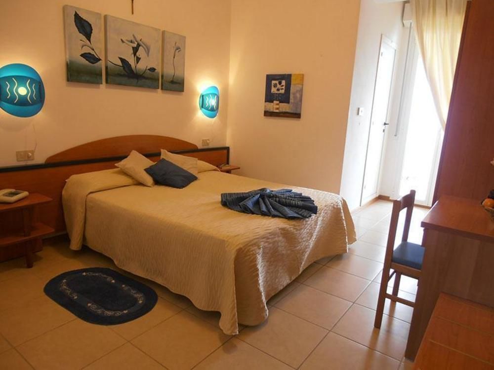 Hotel Toscana Маротта Экстерьер фото