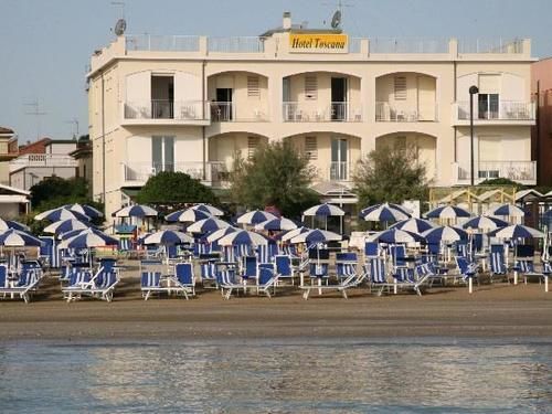 Hotel Toscana Маротта Экстерьер фото